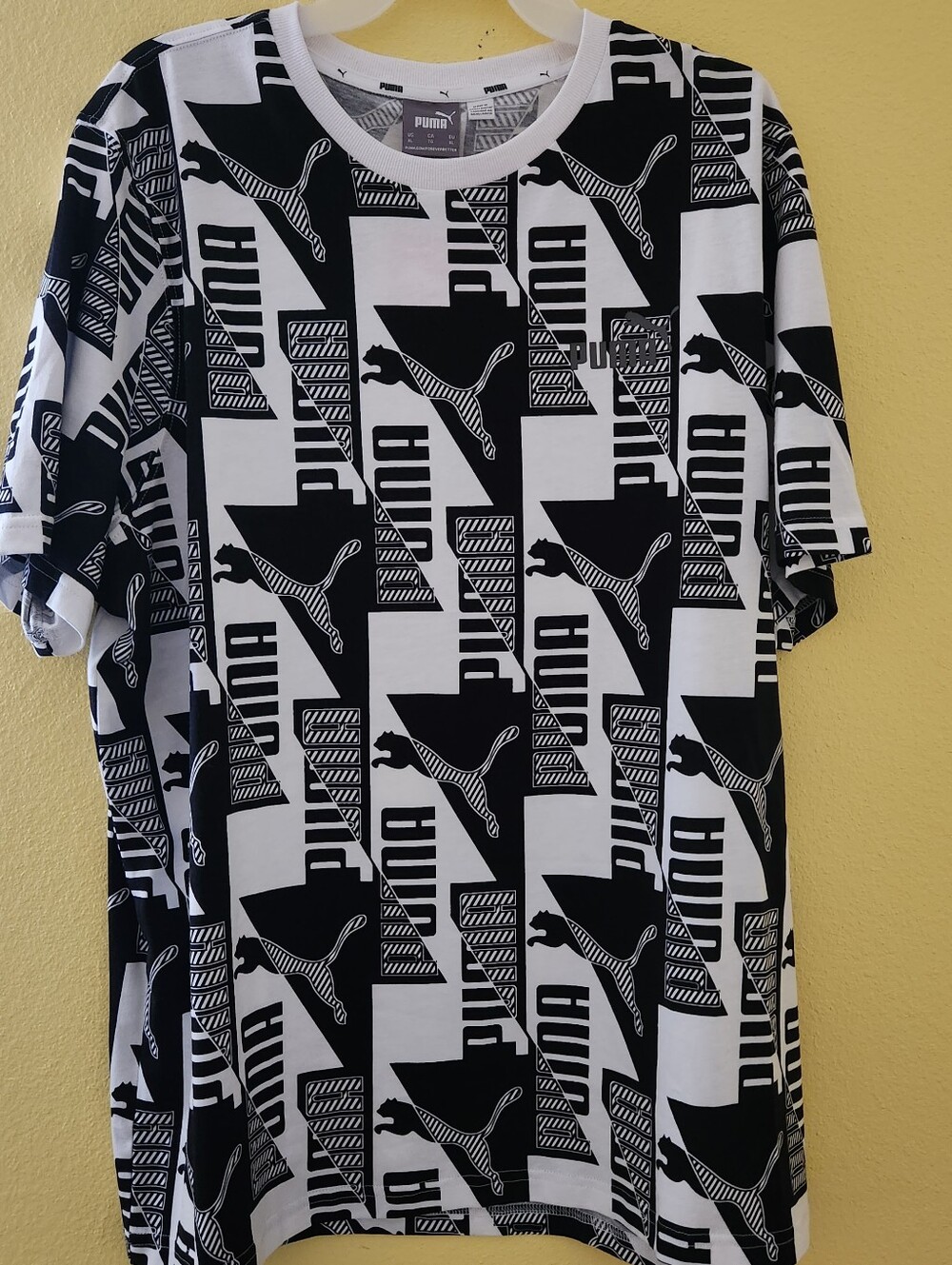 Pumal Power All-Over Print Graphic Tee
